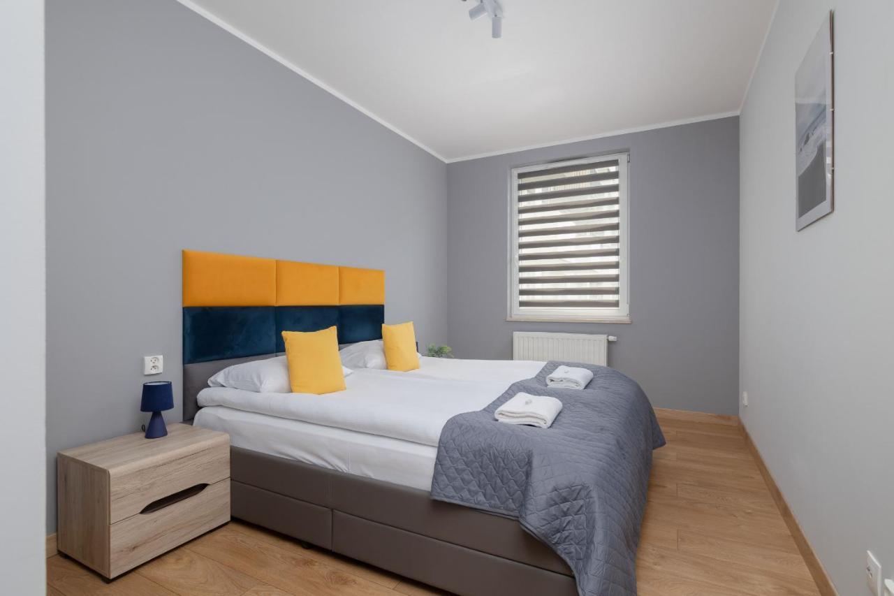 Osiedle Avia Family Apartment In Krakow With Balcony By Noclegi Renters Eksteriør bilde