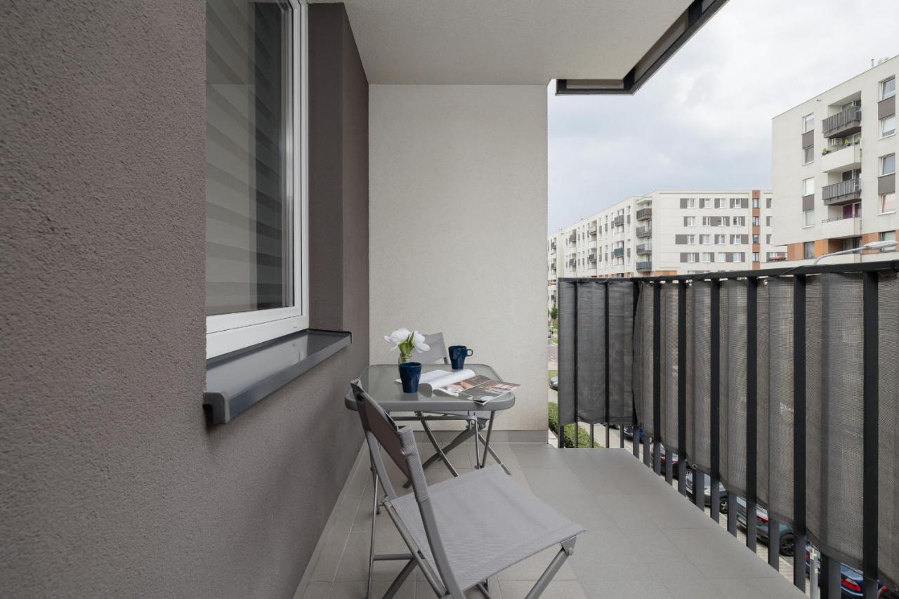 Osiedle Avia Family Apartment In Krakow With Balcony By Noclegi Renters Eksteriør bilde