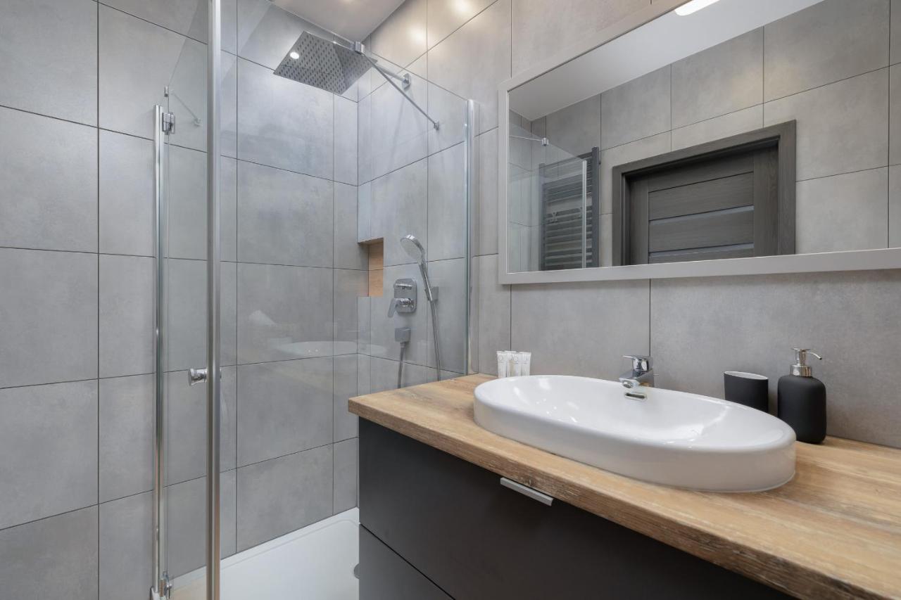 Osiedle Avia Family Apartment In Krakow With Balcony By Noclegi Renters Eksteriør bilde