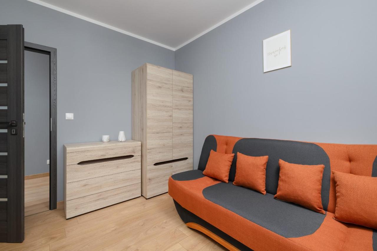 Osiedle Avia Family Apartment In Krakow With Balcony By Noclegi Renters Eksteriør bilde