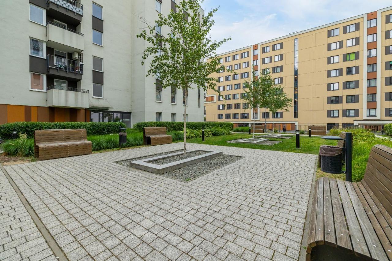 Osiedle Avia Family Apartment In Krakow With Balcony By Noclegi Renters Eksteriør bilde